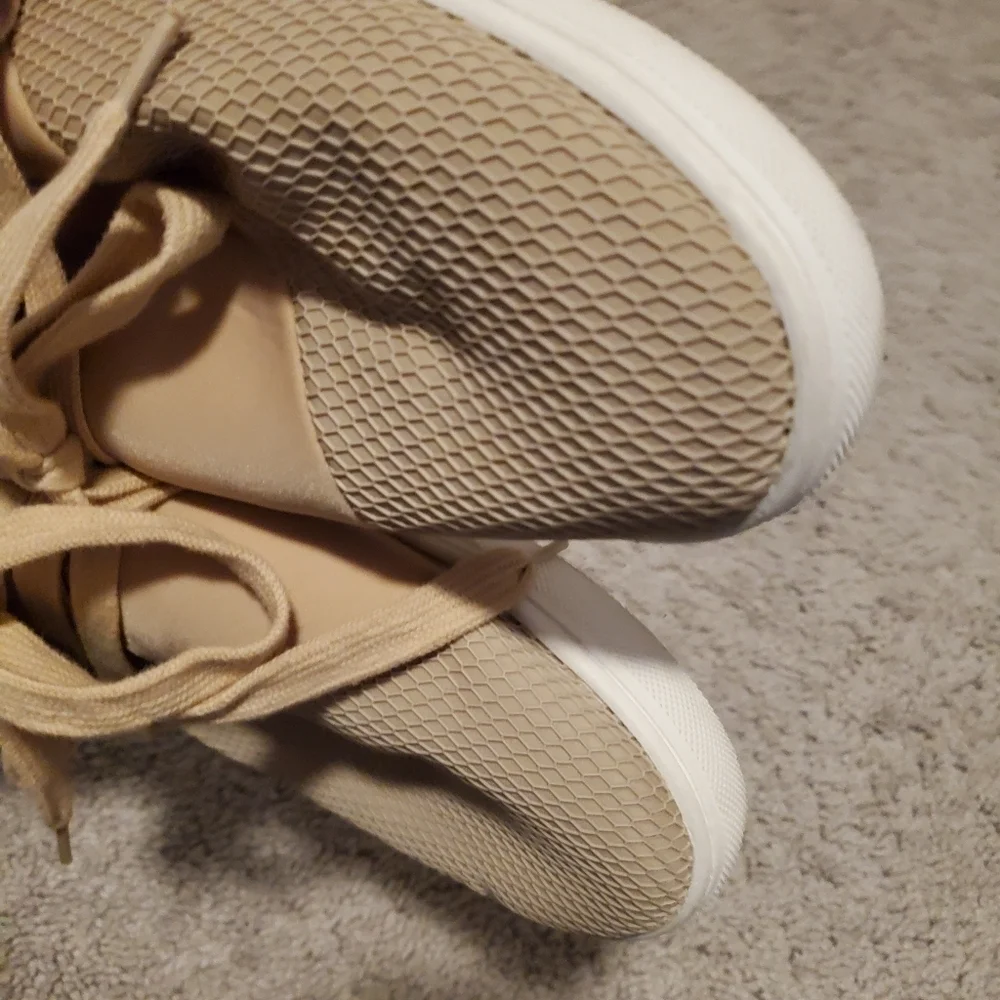 Steve Madden Lancer Blush Pink Comfortable Soft Fabric Sneakers